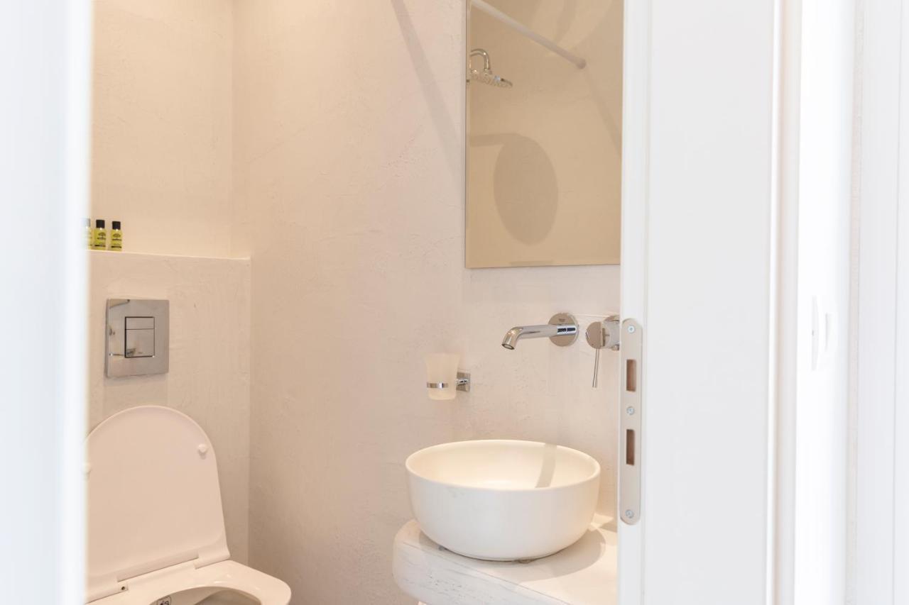 Asimina Hotel Тира Экстерьер фото