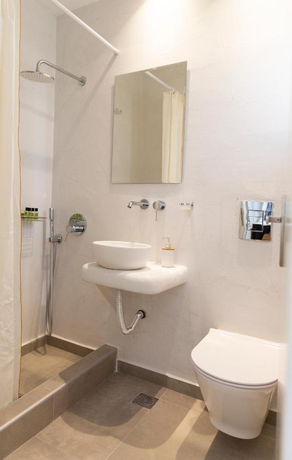Asimina Hotel Тира Экстерьер фото